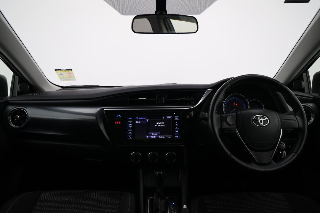 2018 Toyota Corolla Ascent Sport, Automatic, 145211 km, Dashboard View