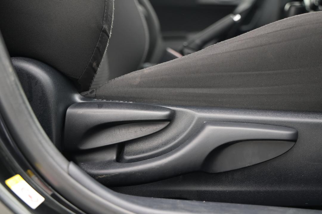 2018 Toyota Corolla Ascent Sport, Automatic, 145211 km, Drivers Side Adjustment Panel