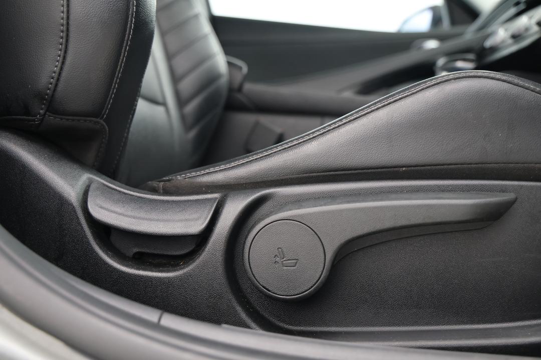 2021 Hyundai i30 Active, Automatic, 63743 km, Drivers Side Adjustment Panel