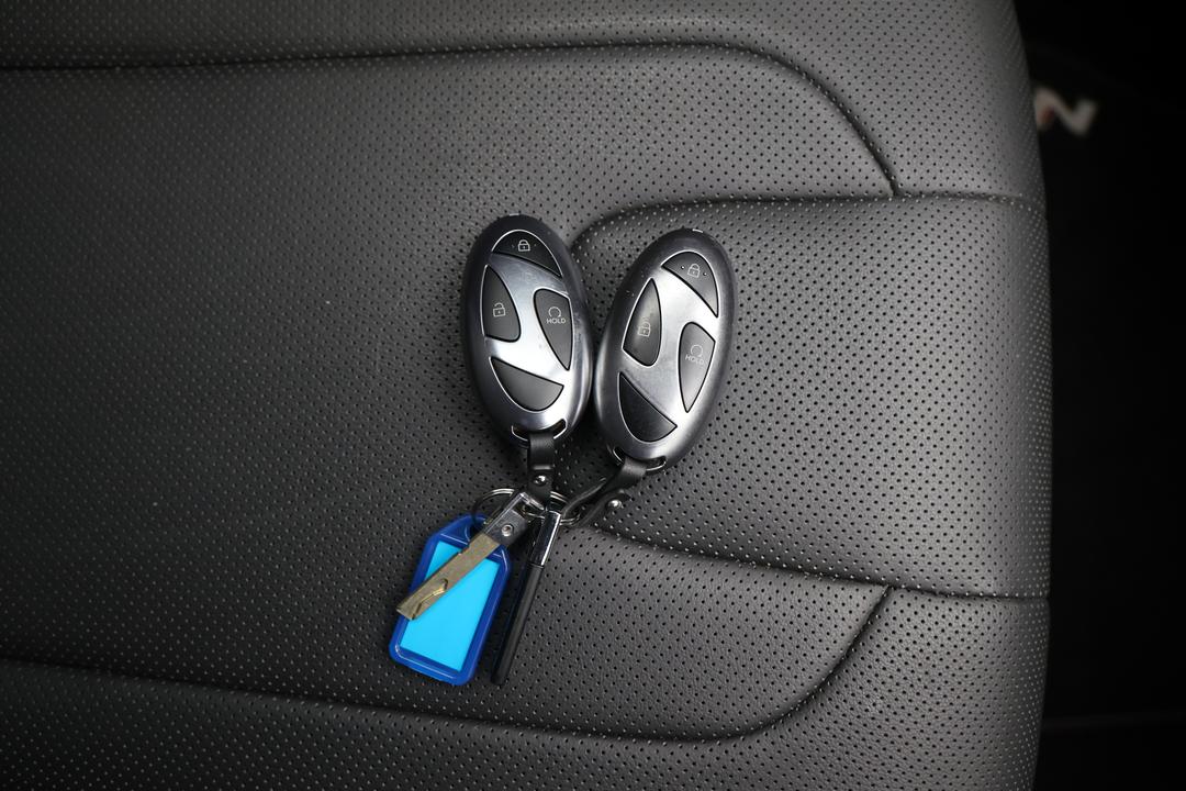 2024 Hyundai i30 N Line, Automatic, 23863 km, Key Close-up