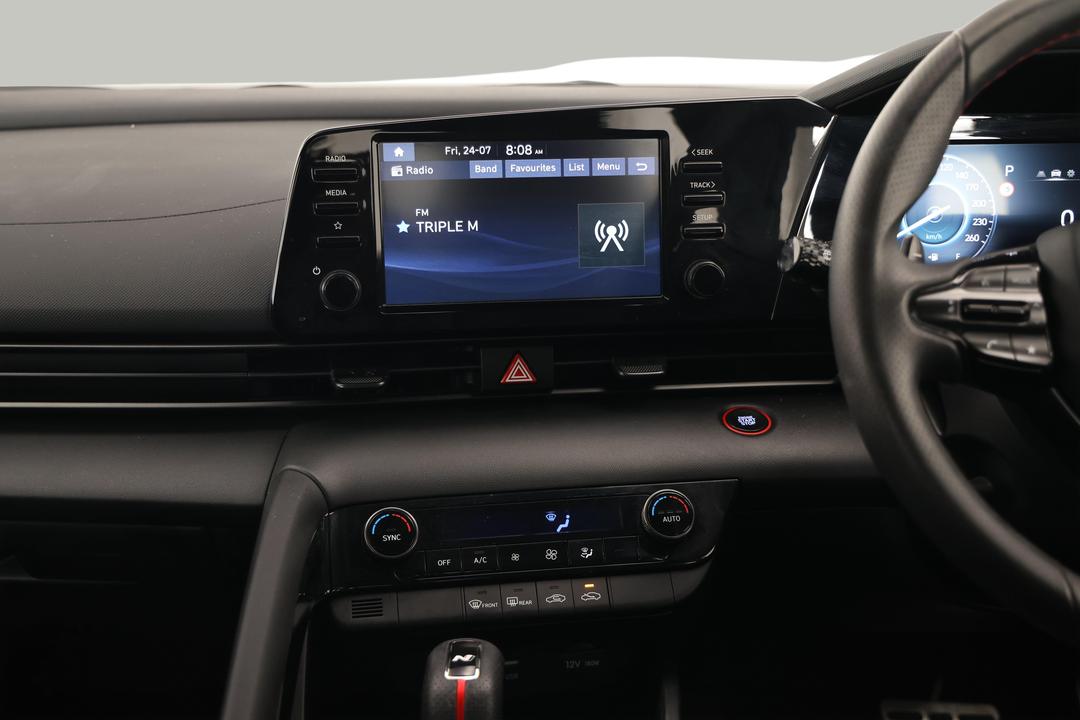 2024 Hyundai i30 N Line, Automatic, 23863 km, Center Console