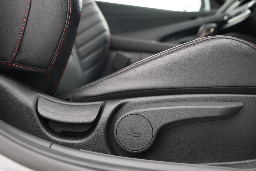 2024 Hyundai i30 N Line, Automatic, 23863 km, Drivers Side Adjustment Panel