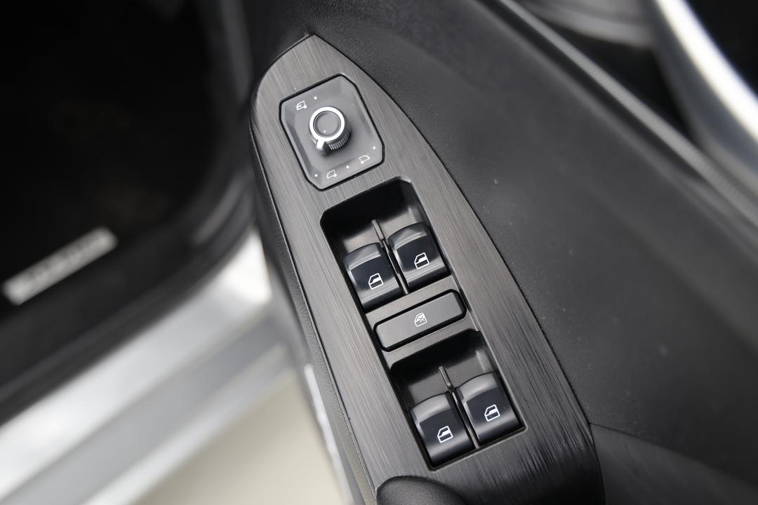 2021 GWM Haval Jolion Lux, Automatic, 65041 km, Drivers Side Door Panel Controls