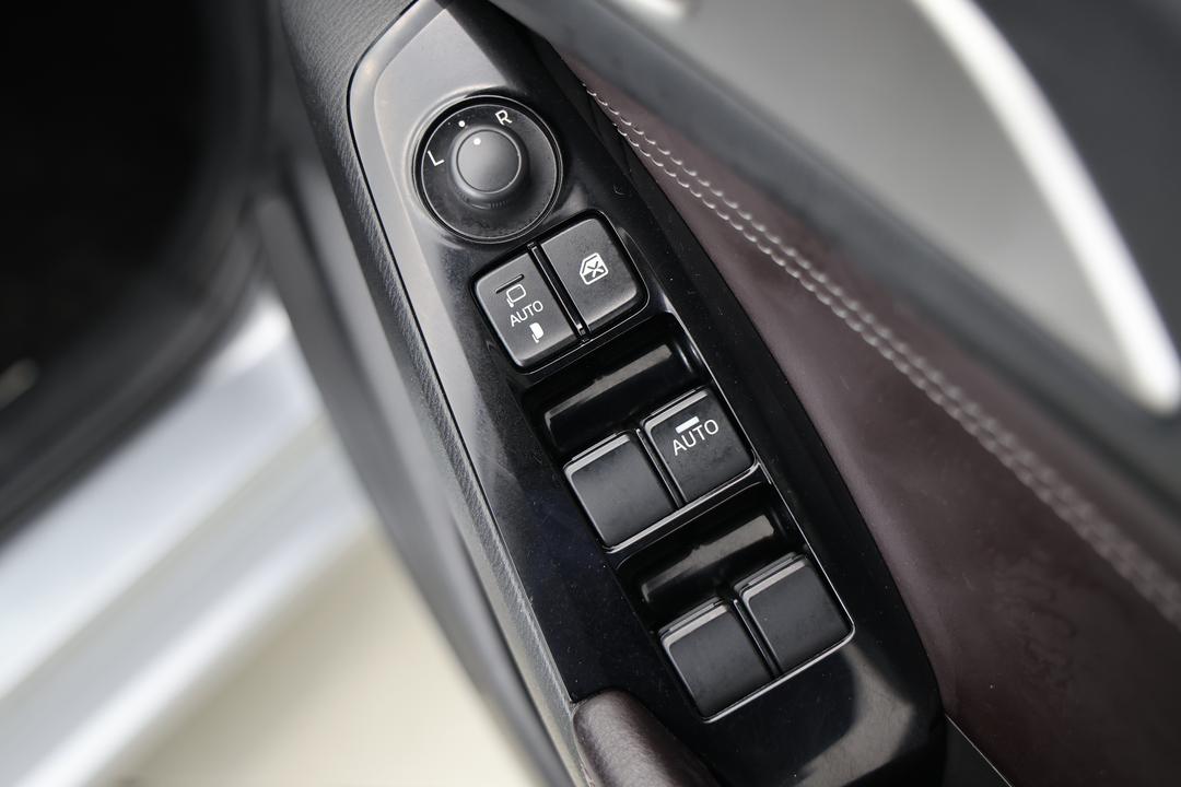 2019 Mazda 3 Touring (5yr), Automatic, 115325 km, Drivers Side Door Panel Controls