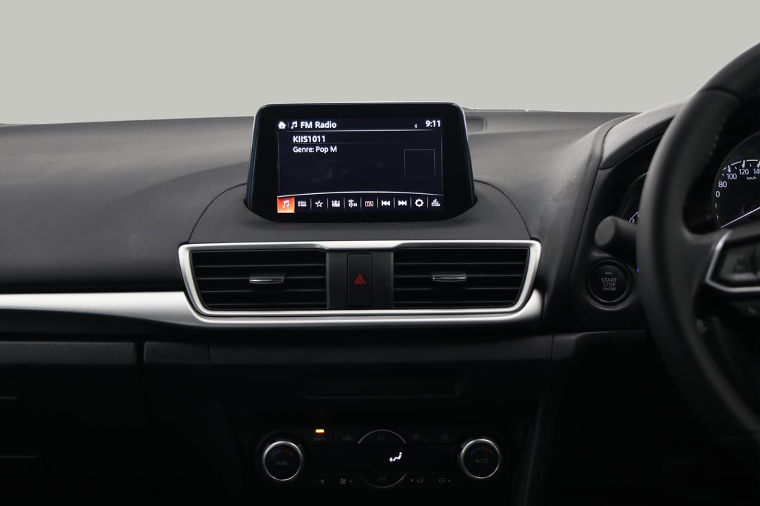 2019 Mazda 3 Touring (5yr), Automatic, 115325 km, Center Console