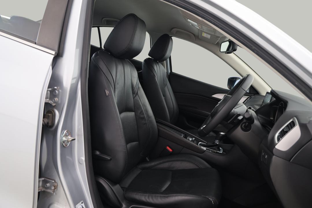 2019 Mazda 3 Touring (5yr), Automatic, 115325 km, Right Side Front Door Cabin View