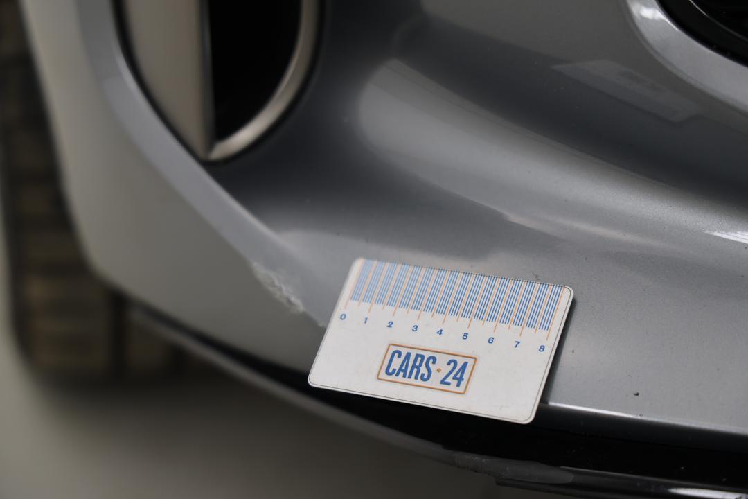 2022 BMW 1 M135i xDrive, Automatic, 49973 km, Bumper Front Scratch
