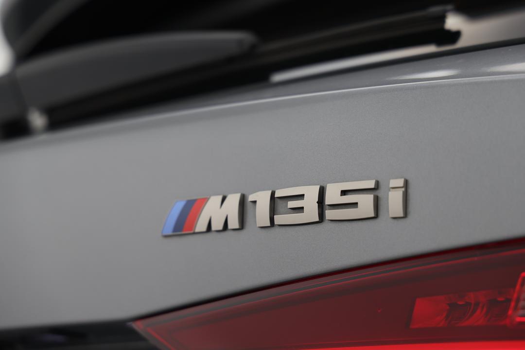 2022 BMW 1 M135i xDrive, Automatic, 49973 km, Badge (Boot Right Side)