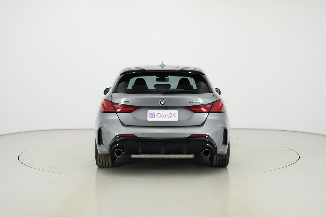 2022 BMW 1 M135i xDrive, Automatic, 49973 km, Back/Rear View