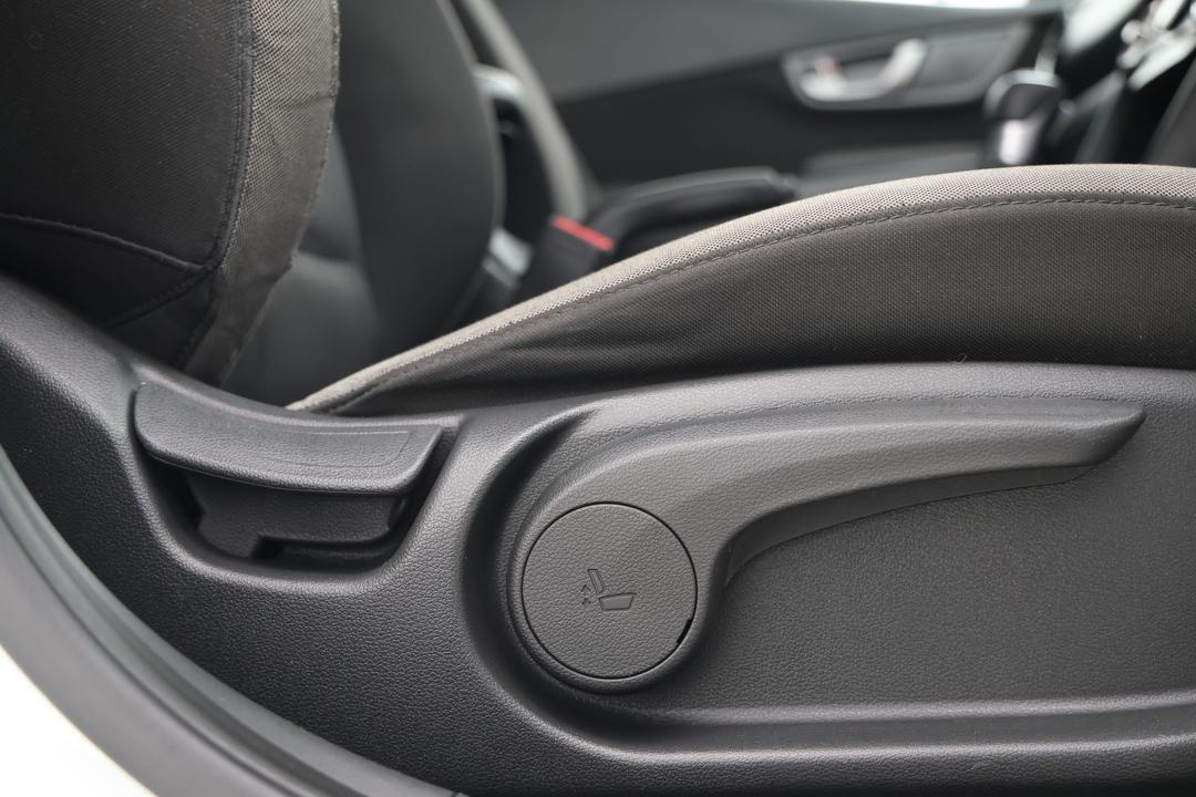 2019 Hyundai Kona Go (FWD), Automatic, 60481 km, Drivers Side Adjustment Panel