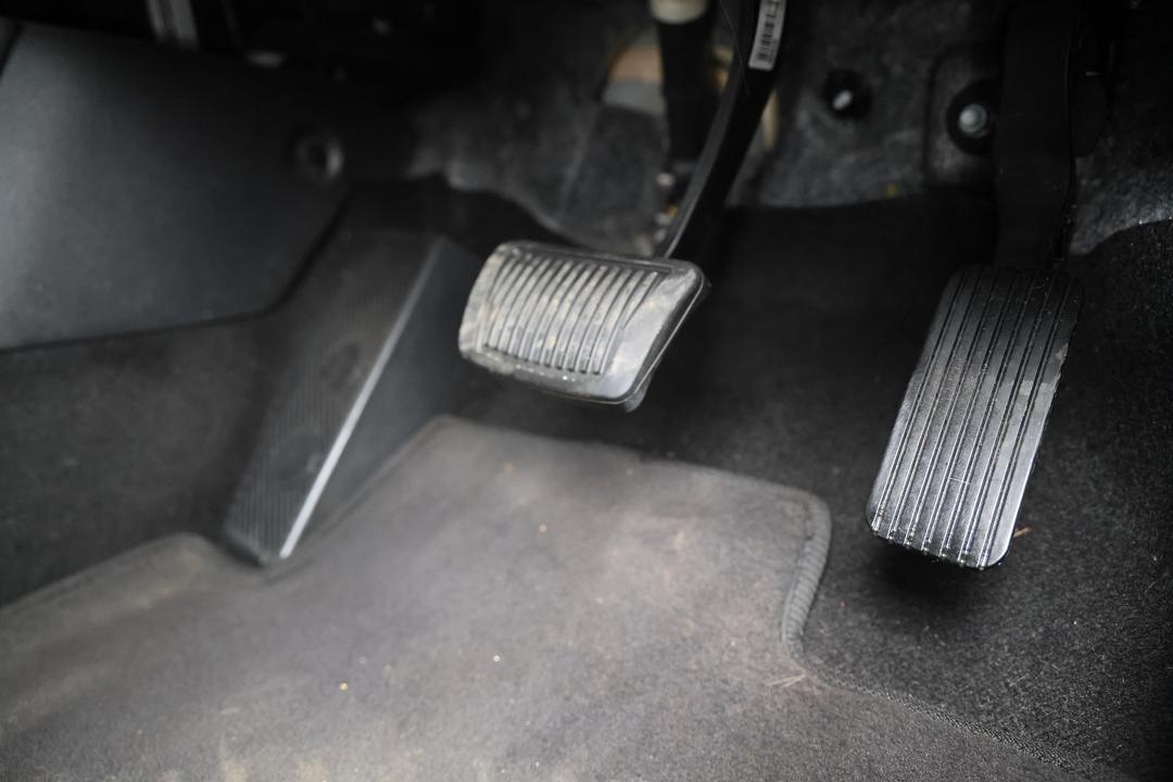 2019 Hyundai Kona Go (FWD), Automatic, 60481 km, Pedals and Footmat