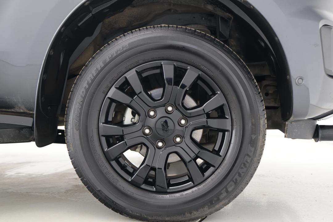 2021 Ford Ranger Wildtrak 2.0 (4x4), Automatic, 96079 km, Right Front Wheel