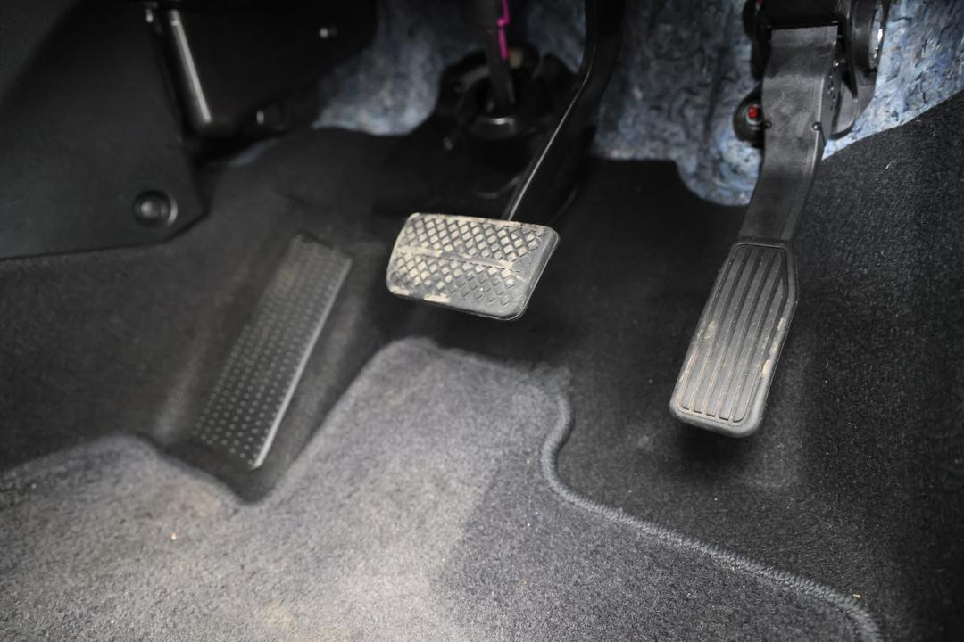 2019 Honda Jazz Vti, Automatic, 70678 km, Pedals and Footmat