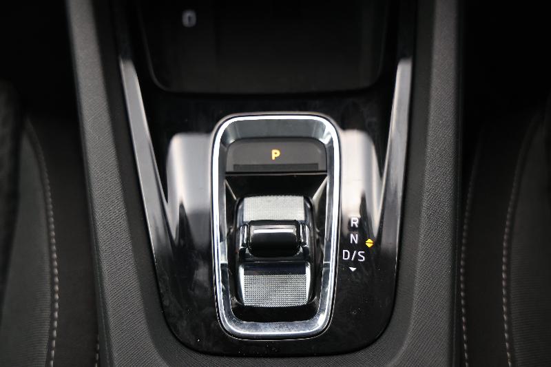 2023 SKODA Octavia Style 110tsi, Automatic, 65554 km, Gear Lever 