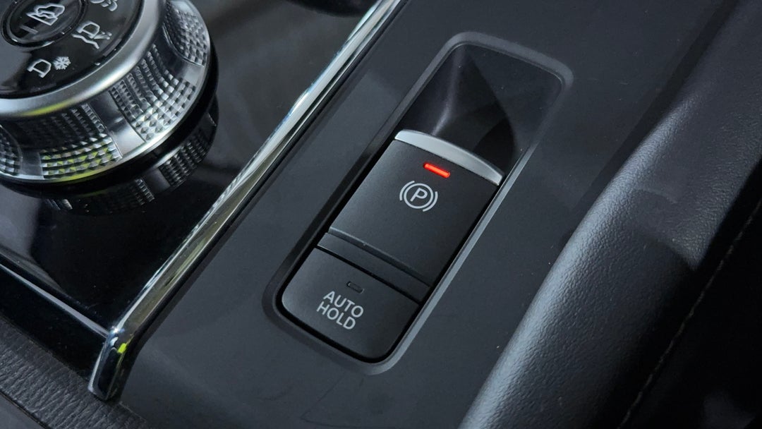 2024 Mitsubishi Outlander Es 5 Seat (2wd), Automatic, 52755 km, Handbrake