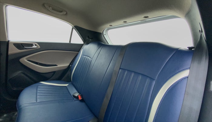 2018 Hyundai Elite i20 ASTA 1.2, Petrol, Manual, 24,189 km, Right Side Rear Door Cabin