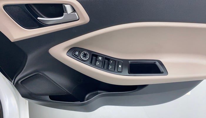 2018 Hyundai Elite i20 ASTA 1.2, Petrol, Manual, 24,189 km, Driver Side Door Panels Control