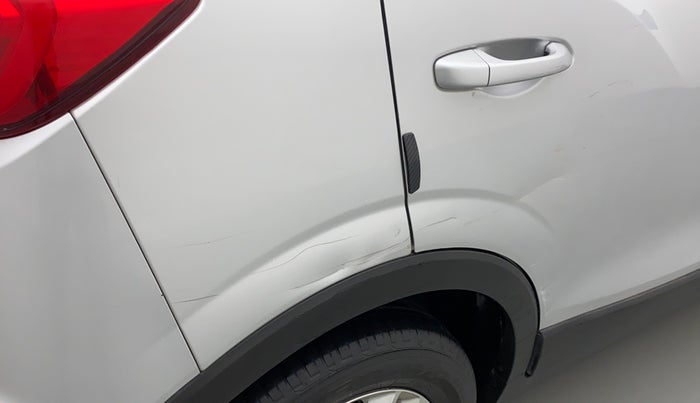 2020 Mahindra XUV 3OO W8 1.2 PETROL, Petrol, Manual, 55,334 km, Right quarter panel - Slightly dented