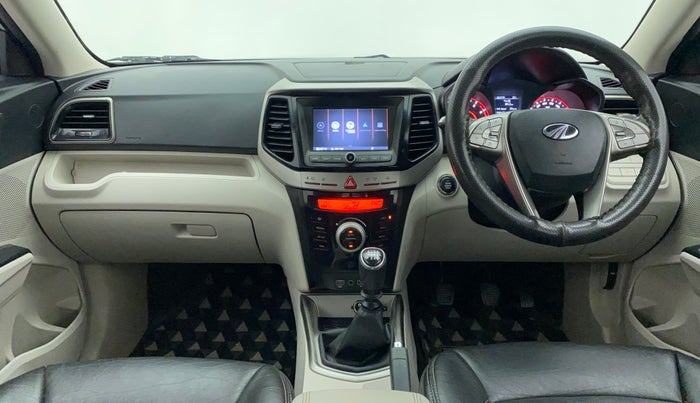 2020 Mahindra XUV 3OO W8 1.2 PETROL, Petrol, Manual, 55,334 km, Dashboard