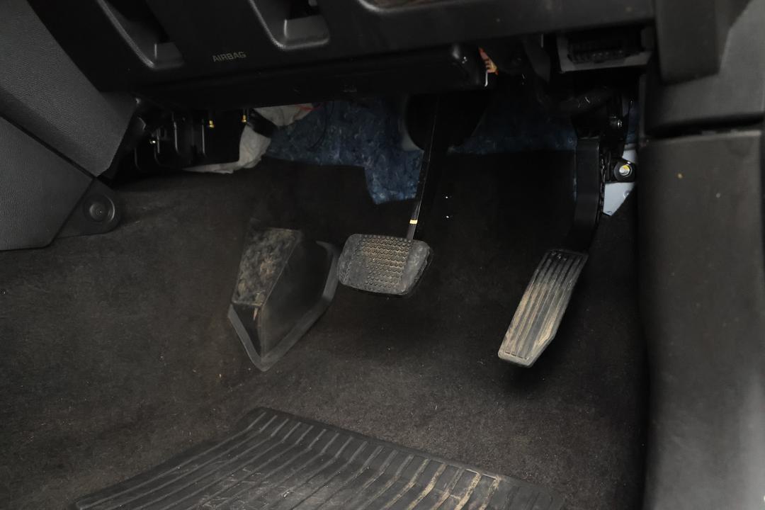 2019 Holden Colorado Ltz (4x4), Automatic, 74639 km, Pedals and Footmat