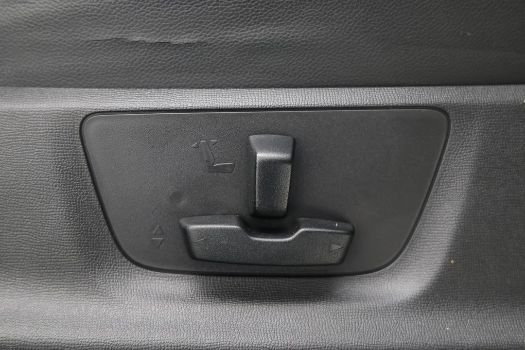 2019 Holden Colorado Ltz (4x4), Automatic, 74639 km, Drivers Side Adjustment Panel