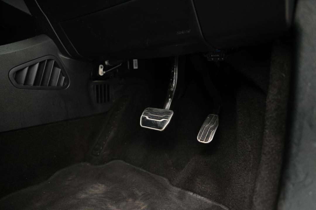 2019 Ford Endura St-line (AWD), Automatic, 97299 km, Pedals and Footmat