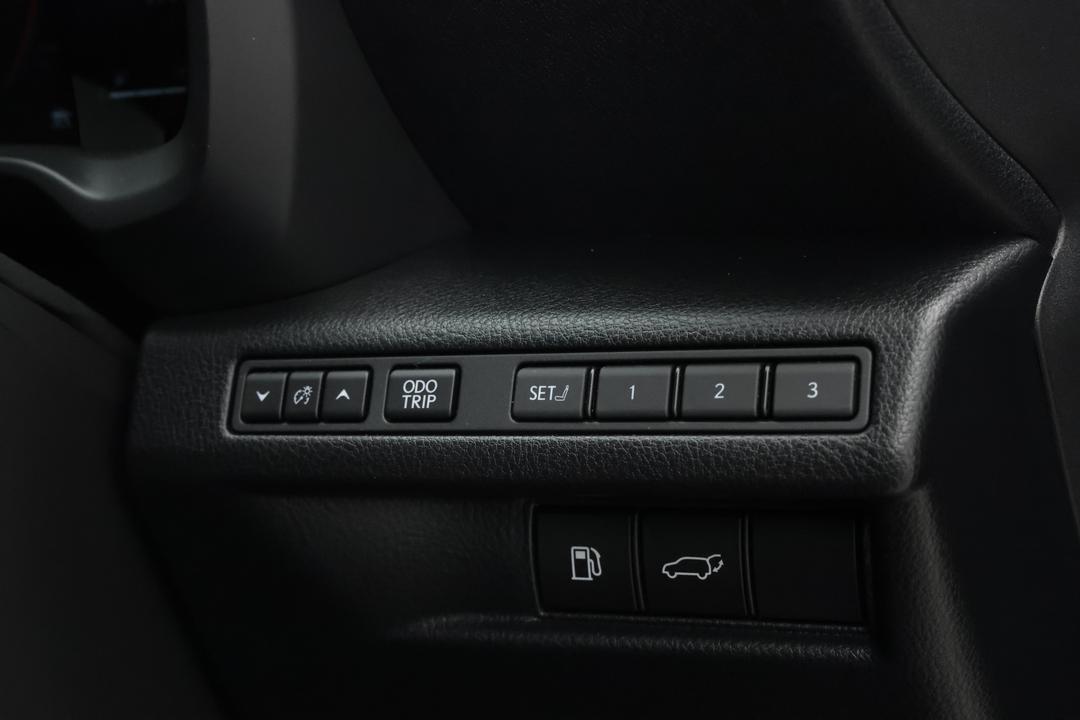2024 Lexus Lbx Luxury 2WD (hybrid), Automatic, 3873 km, Utility Switches/Buttons