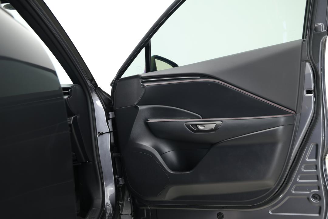 2024 Lexus Lbx Luxury 2WD (hybrid), Automatic, 3873 km, Speaker View