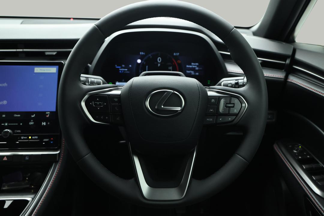 2024 Lexus Lbx Luxury 2WD (hybrid), Automatic, 3873 km, Steering Wheel Close-up