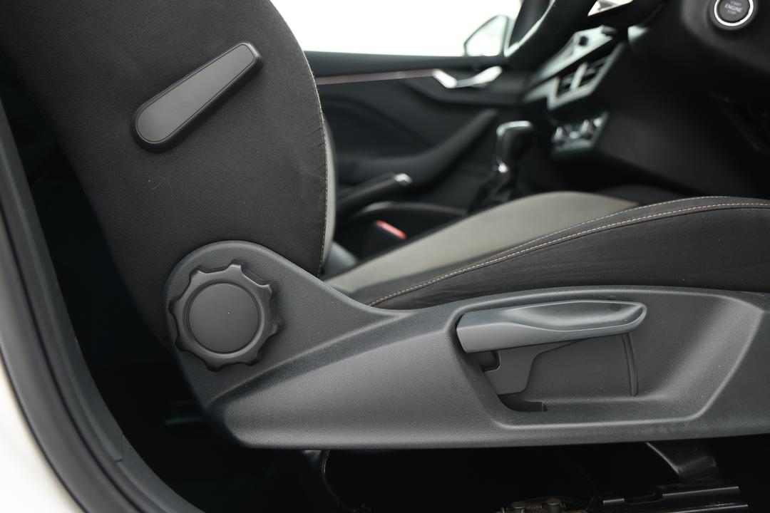 2022 SKODA Kamiq Style 85tsi, Automatic, 60466 km, Drivers Side Adjustment Panel