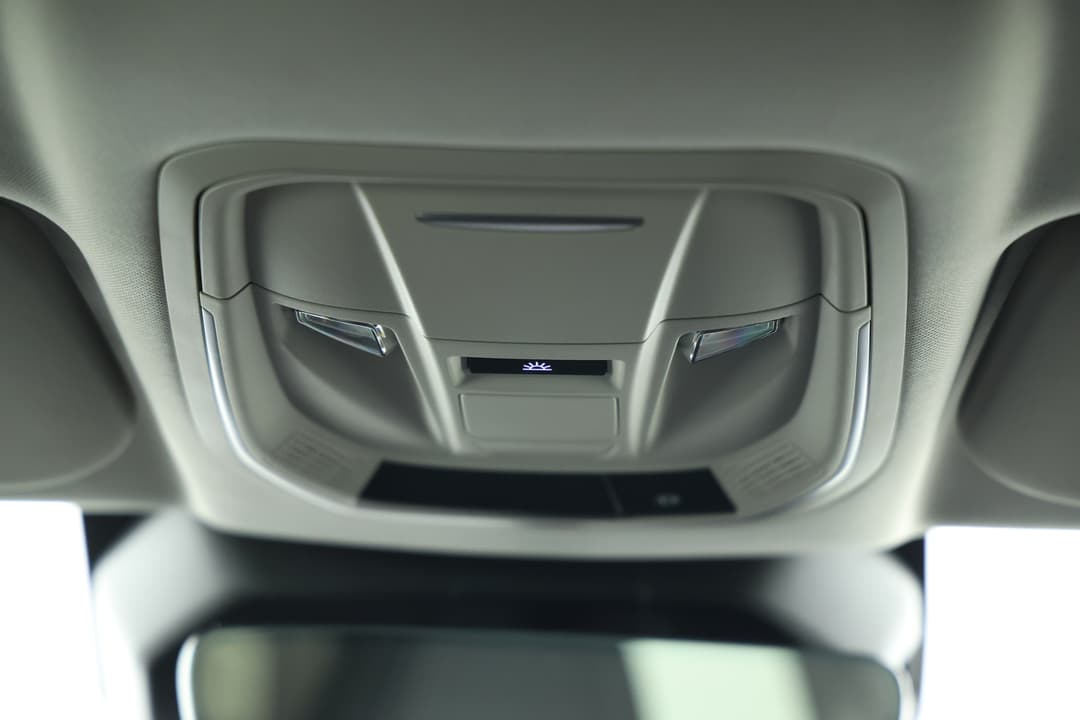 2025 GWM Haval Jolion Lux, Automatic, 22672 km, On-Roof Controls/Sunglass holder