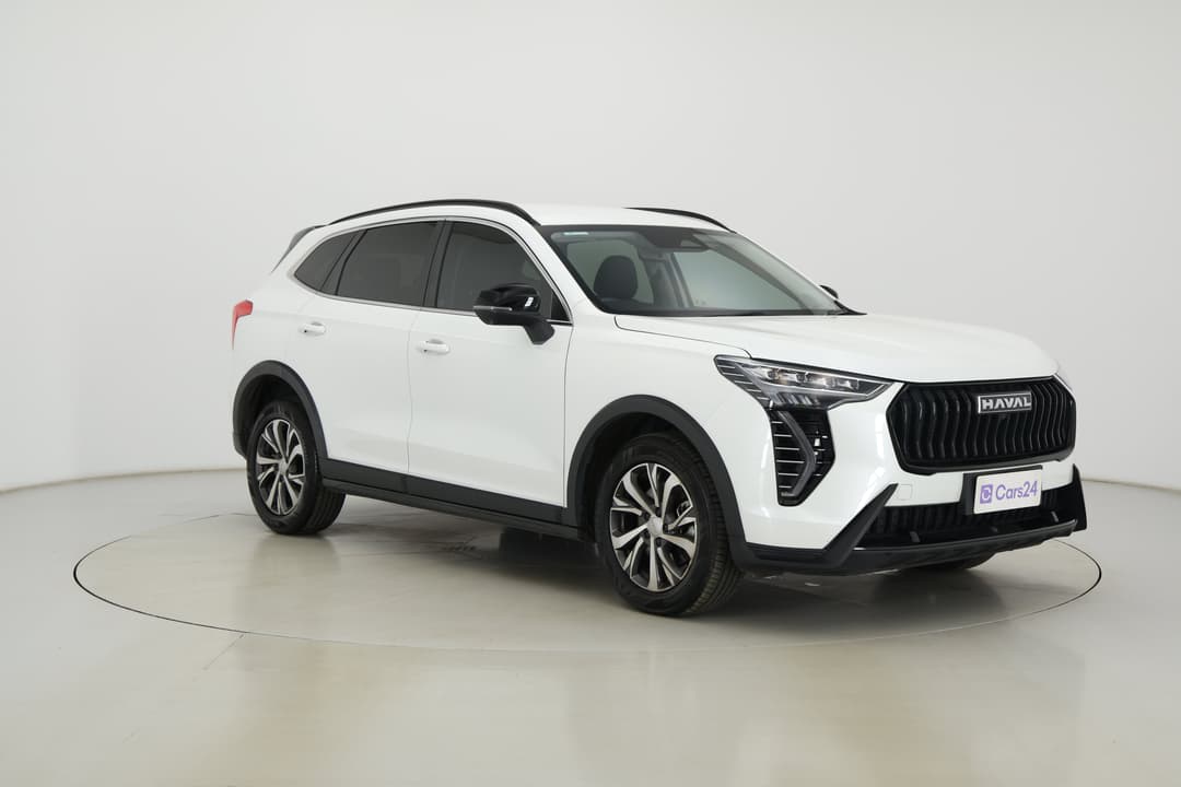 2025 GWM Haval Jolion Lux, Automatic, 22672 km, Right Front Diagonal (45- Degree) View
