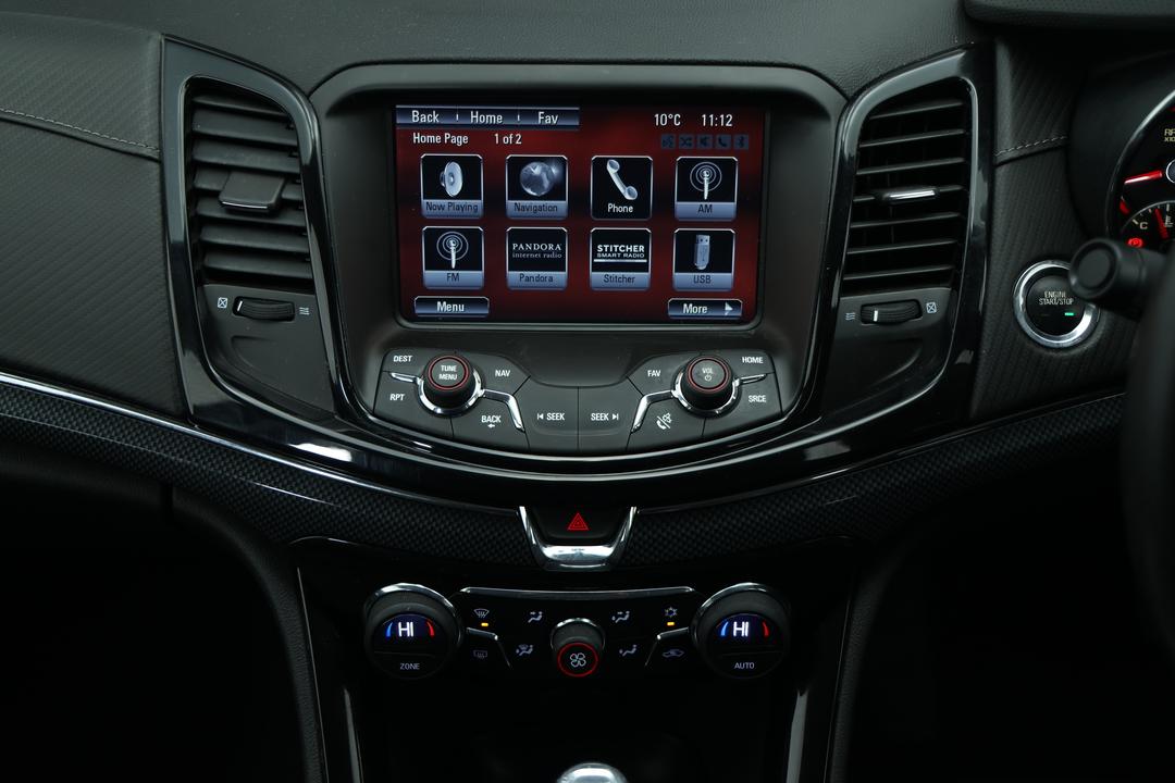 2017 Holden Commodore Sv6, Automatic, 129744 km, Center Console