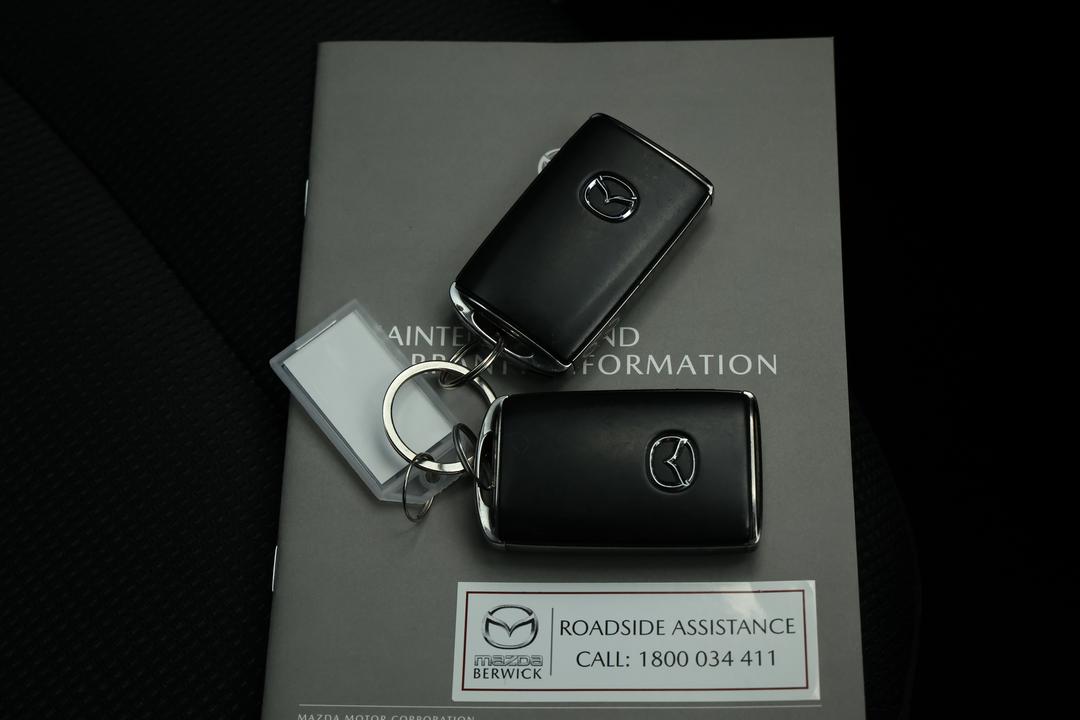2025 Mazda CX-5 G25 Maxx Sport (FWD), Automatic, 9316 km, Key Close-up