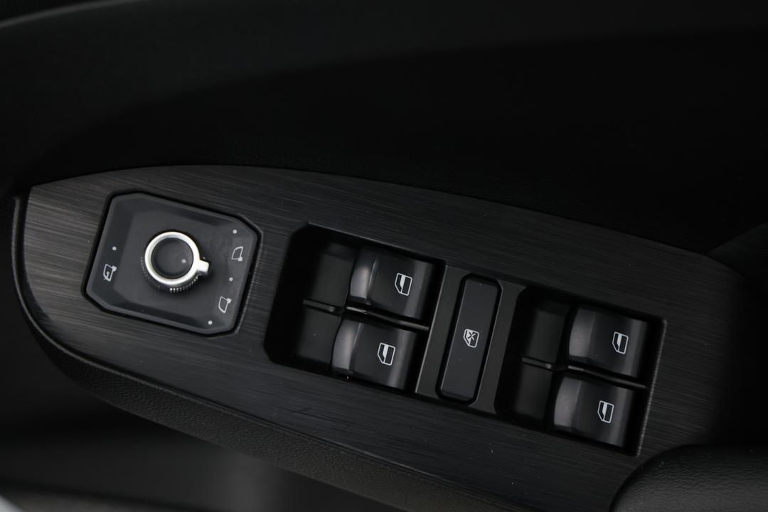 2022 GWM Haval Jolion Ultra, Automatic, 47475 km, Drivers Side Door Panel Controls