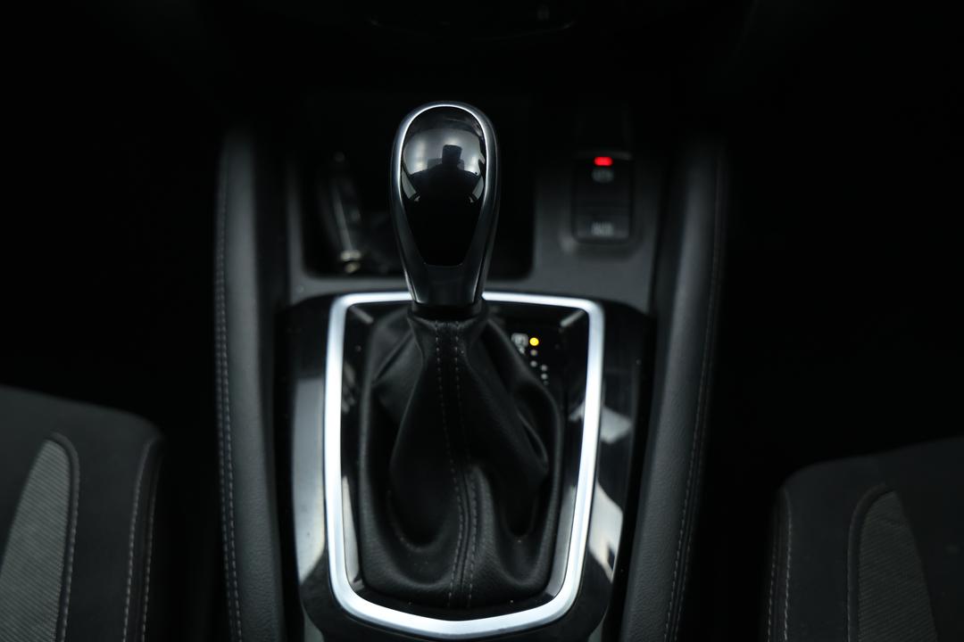 2019 Nissan Qashqai St, Automatic, 54242 km, Gear Lever 