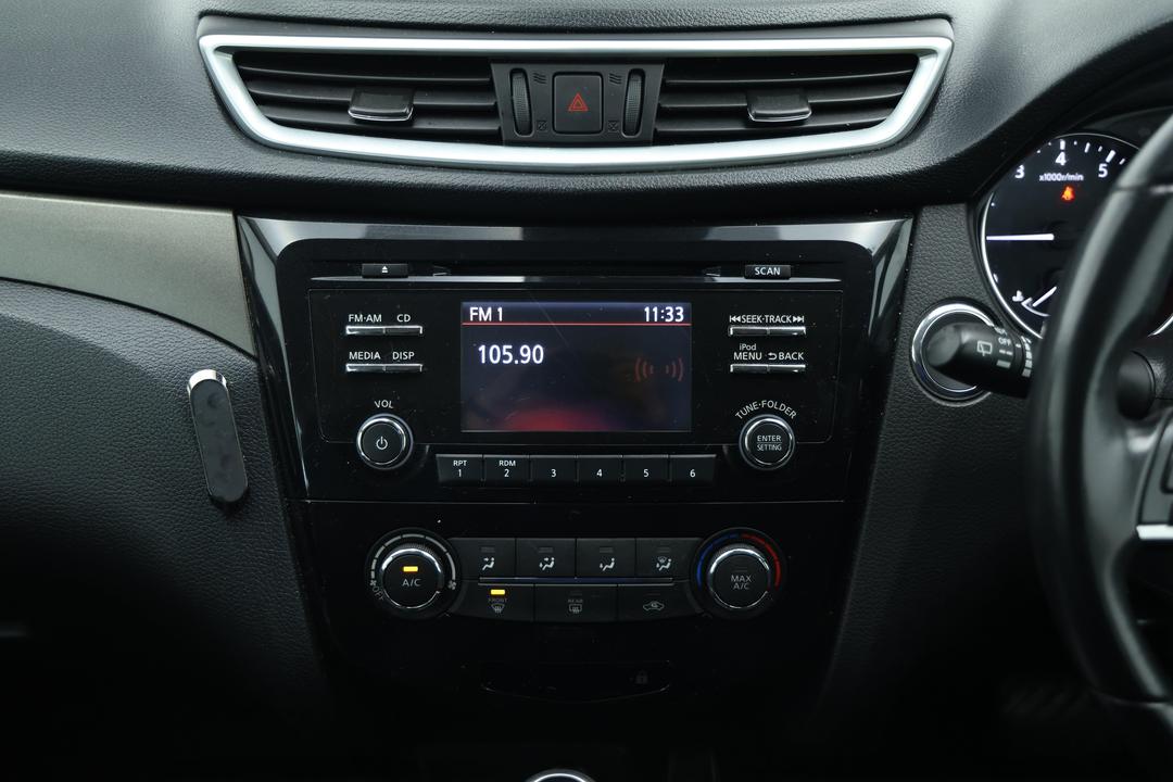 2019 Nissan Qashqai St, Automatic, 54242 km, Center Console