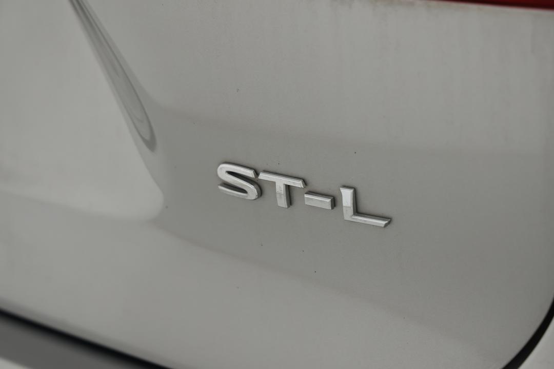 2018 Nissan Qashqai St-l, Automatic, 72900 km, Badge (Boot Right Side)