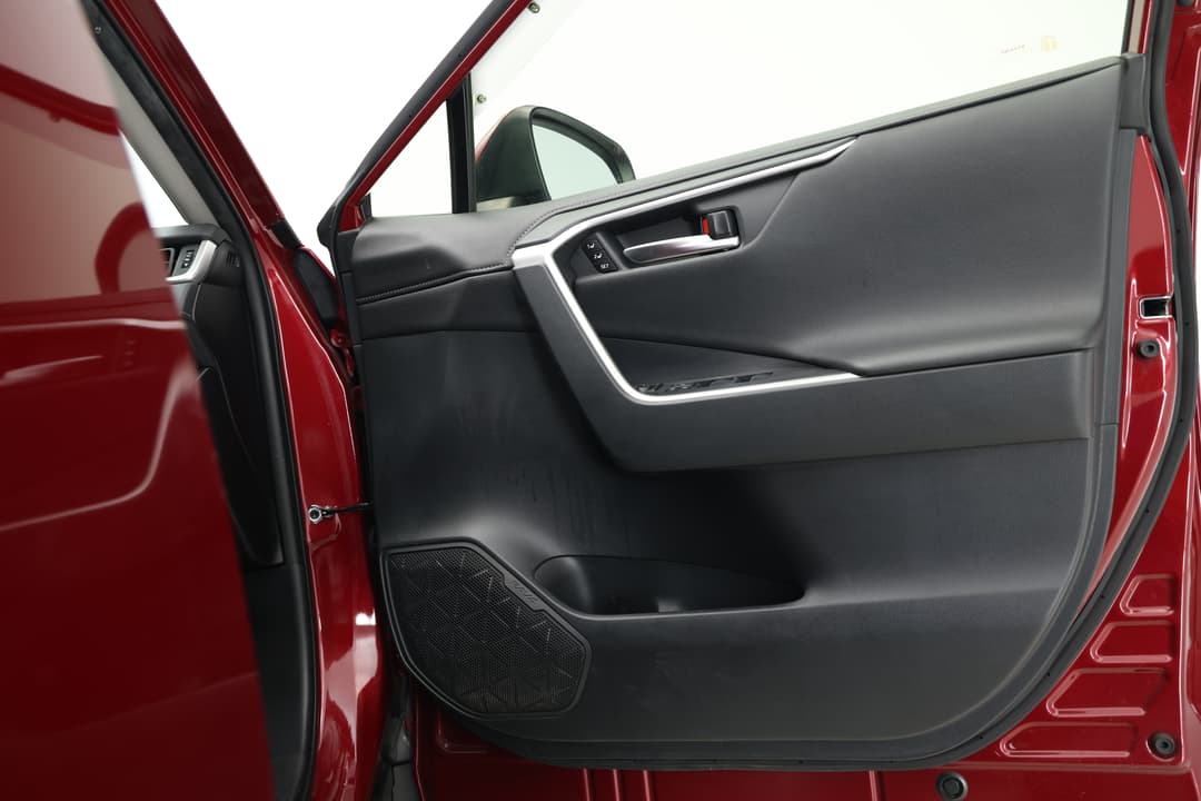 2019 Toyota RAV4 Cruiser (AWD) Hybrid, Automatic, 112061 km, Speaker View
