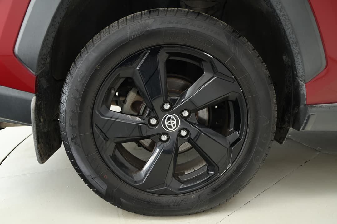 2019 Toyota RAV4 Cruiser (AWD) Hybrid, Automatic, 112061 km, Right Rear Wheel
