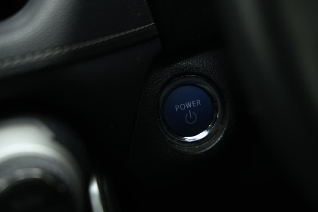 2019 Toyota RAV4 Cruiser (AWD) Hybrid, Automatic, 112061 km, Keyless / Button Start