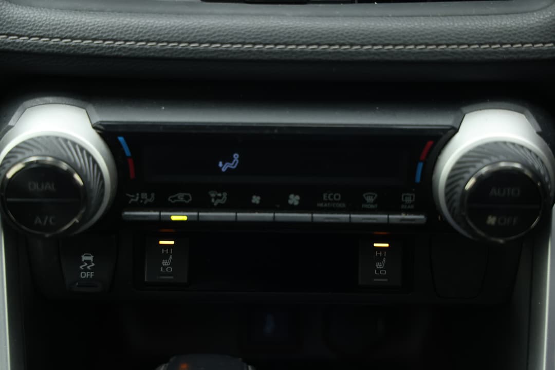 2019 Toyota RAV4 Cruiser (AWD) Hybrid, Automatic, 112061 km, Ventilated Seats