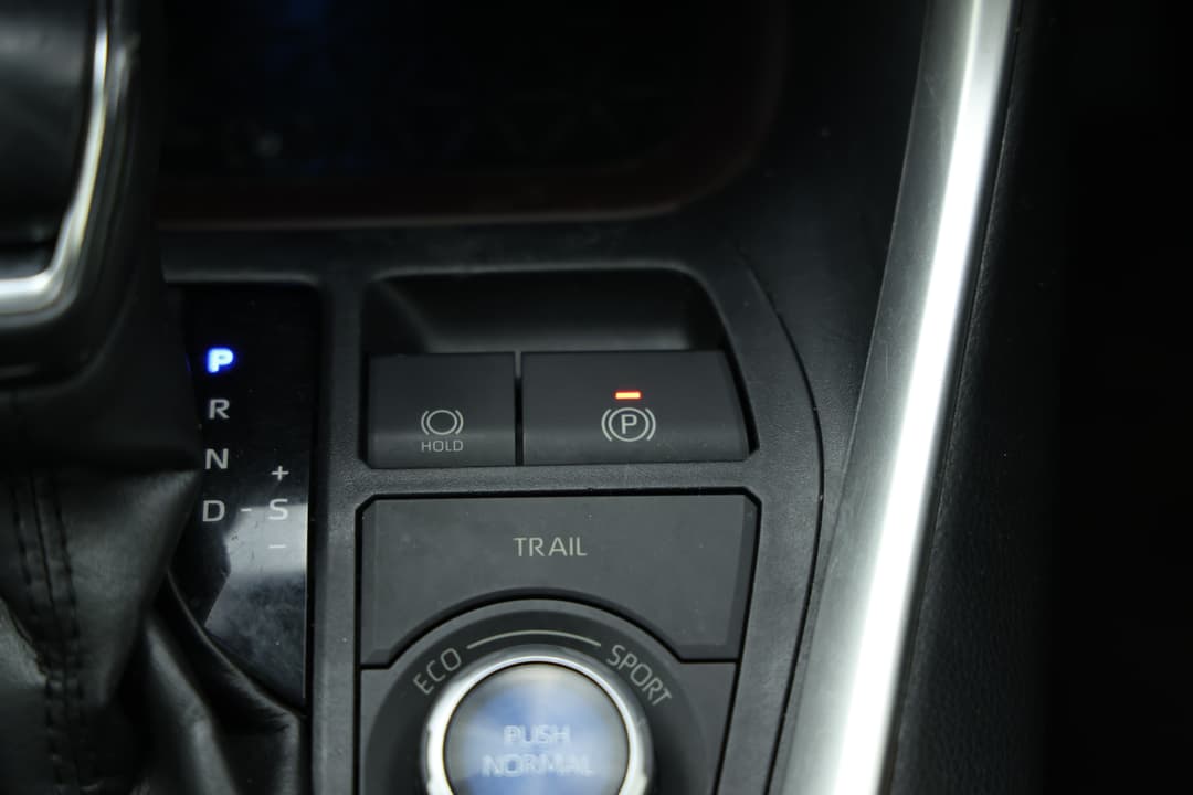 2019 Toyota RAV4 Cruiser (AWD) Hybrid, Automatic, 112061 km, Handbrake