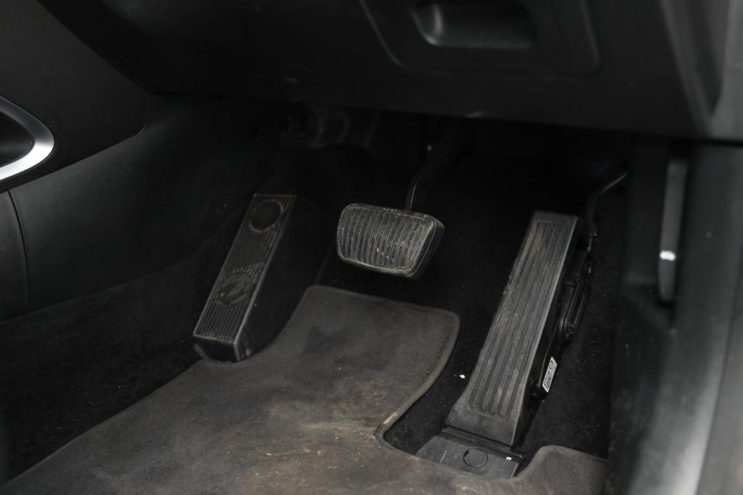 2023 Hyundai Tucson Elite (AWD), Automatic, 37193 km, Pedals and Footmat