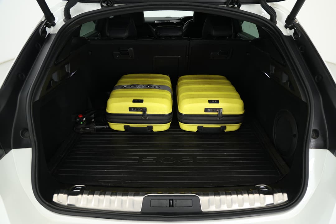 2019 Peugeot 508 Gt, Automatic, 69510 km, Boot Inside View with Luggage