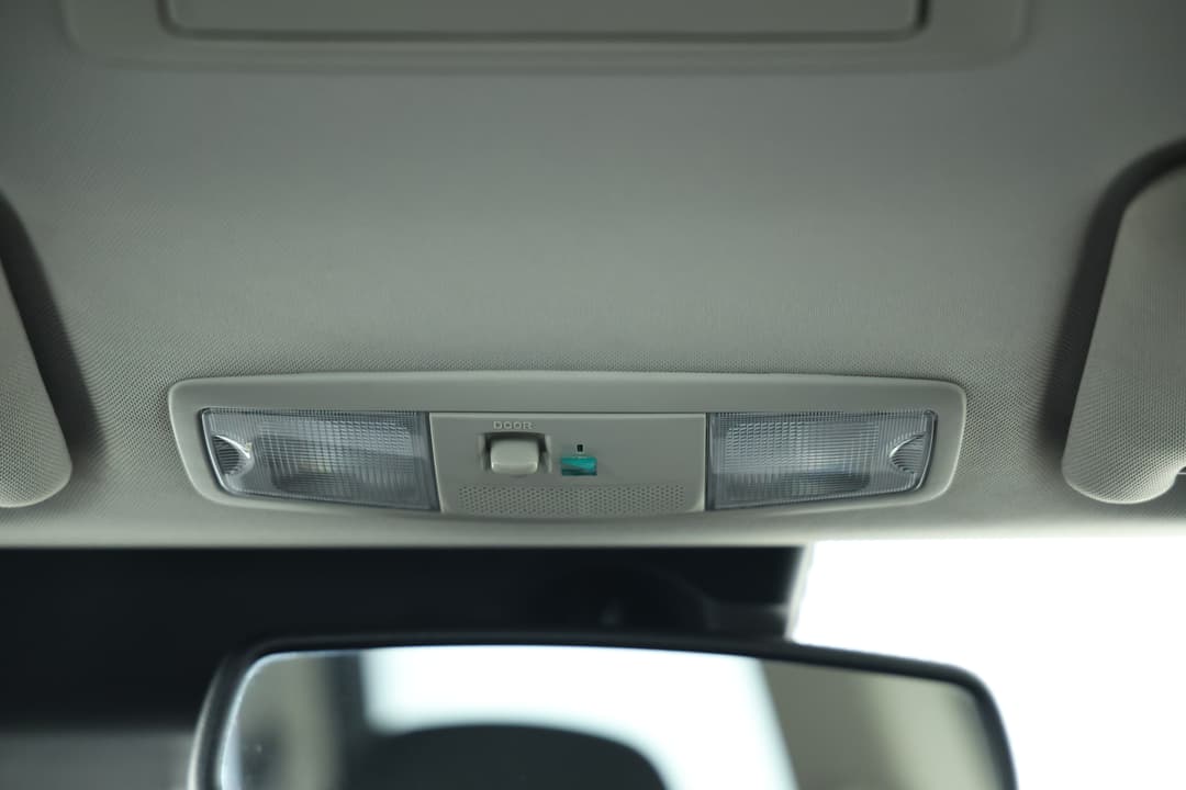 2018 Mitsubishi Outlander Es Adas 5 Seat (2WD), Automatic, 71329 km, On-Roof Controls/Sunglass holder
