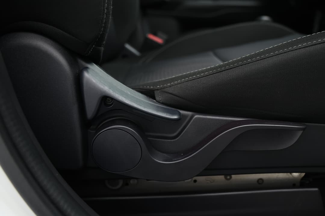 2018 Mitsubishi Outlander Es Adas 5 Seat (2WD), Automatic, 71329 km, Drivers Side Adjustment Panel