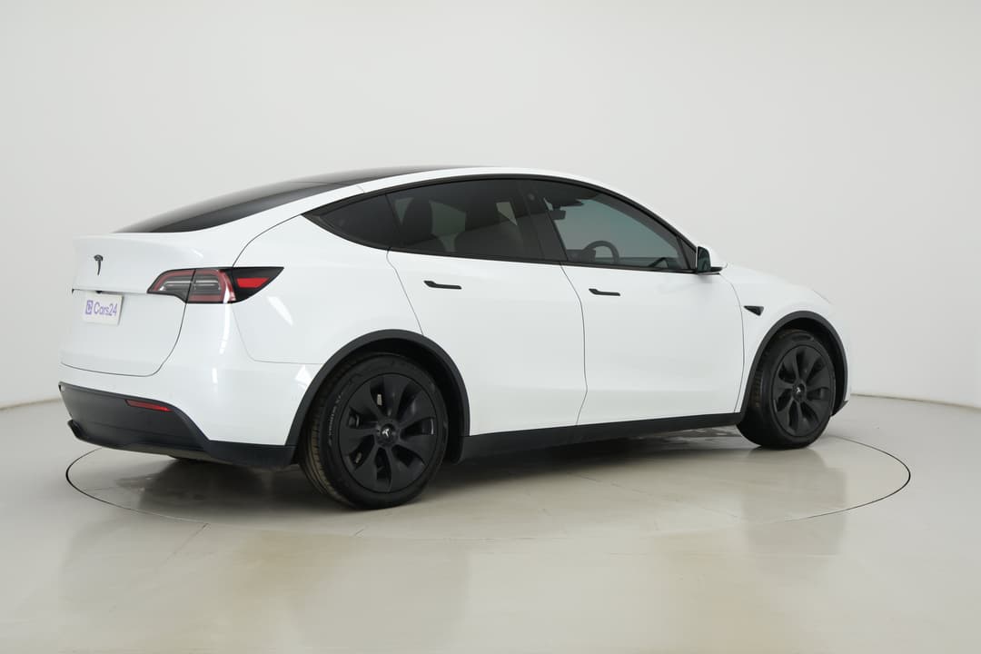 2023 Tesla Model Y Rear-wheel Drive, Automatic, 42095 km, Right Back Diagonal (45- Degree) View