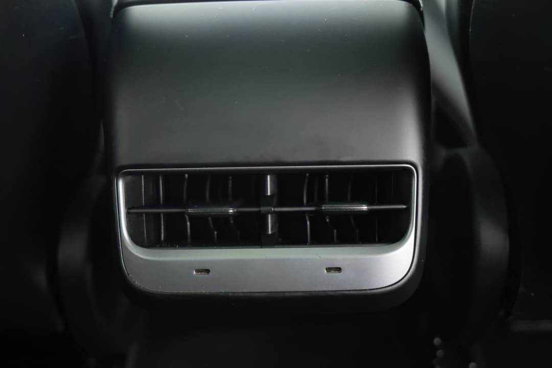2023 Tesla Model Y Rear-wheel Drive, Automatic, 42095 km, Rear A/C Vent