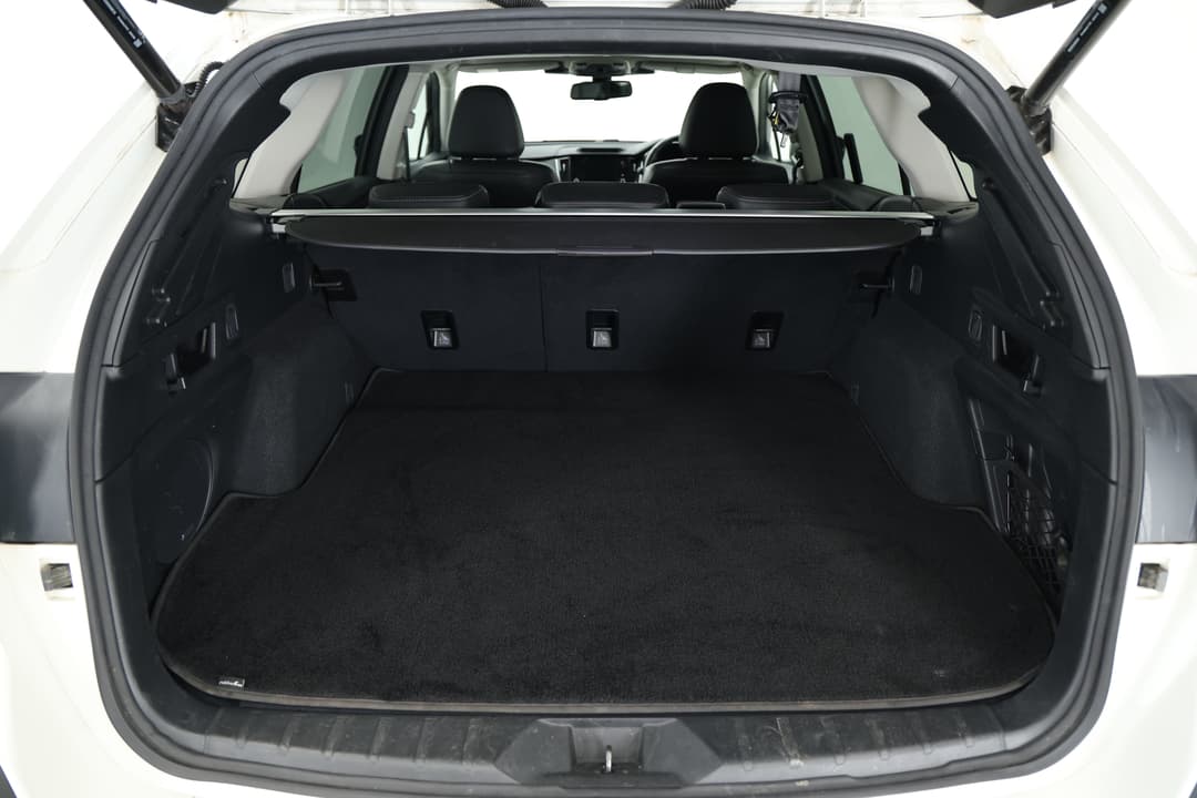 2021 Subaru Outback AWD Touring, Automatic, 50373 km, Boot Inside View